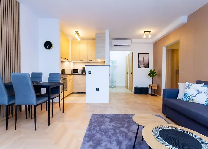 شقة Gozsdu White Raven 105 - Free Parking, Terrace